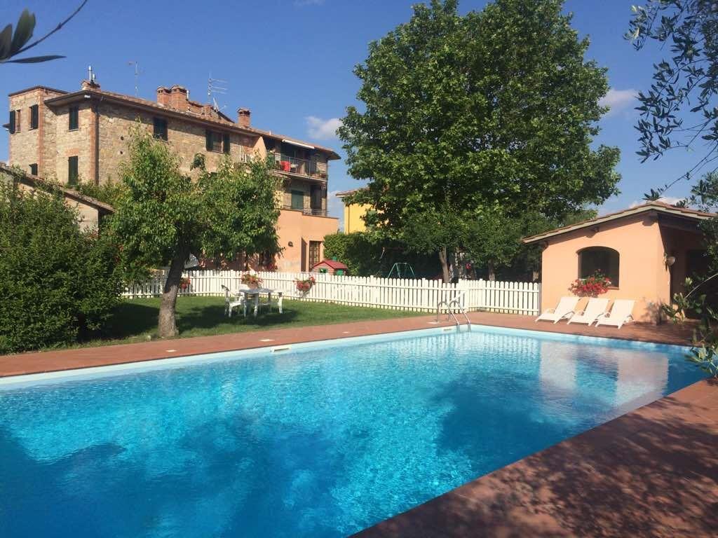 Residenza Il Palazzo Apartment Кастильоне дел Лаго Екстериор снимка